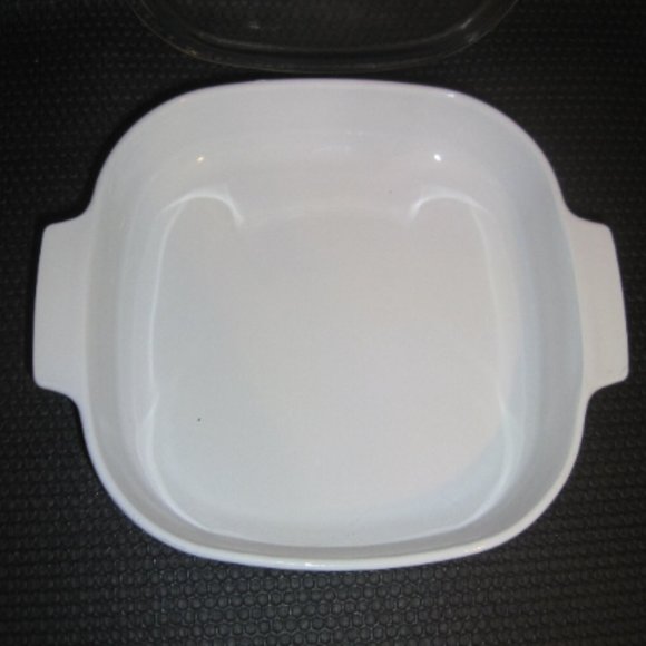 2.5 Qt. Vintage Flower Basket Casserole with New A-12-C...